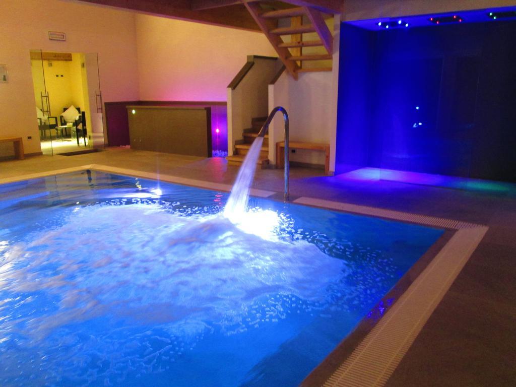 Palazzo Loup Hotel Loiano ภายนอก รูปภาพ
